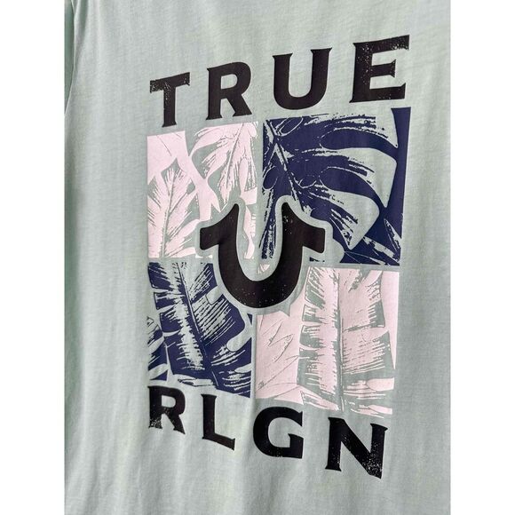 True Religion T-Shirt Size Medium Light Green Short Sleeve Leaves Graphic Logo - Picture 3 of 8